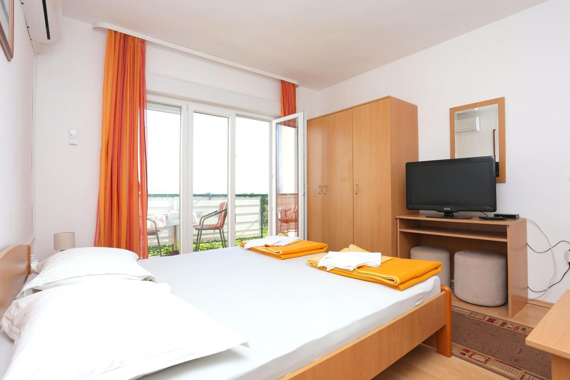 Apartments And Rooms With Parking Space Tucepi, Makarska - 5263 Tučepi Quarto foto